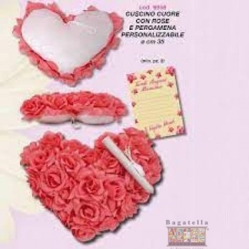 Cuscino cuore rose e pergamena